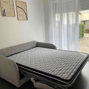  Appartement Studio Tout Confort, Au Pied De Toute Commodite, 2 France